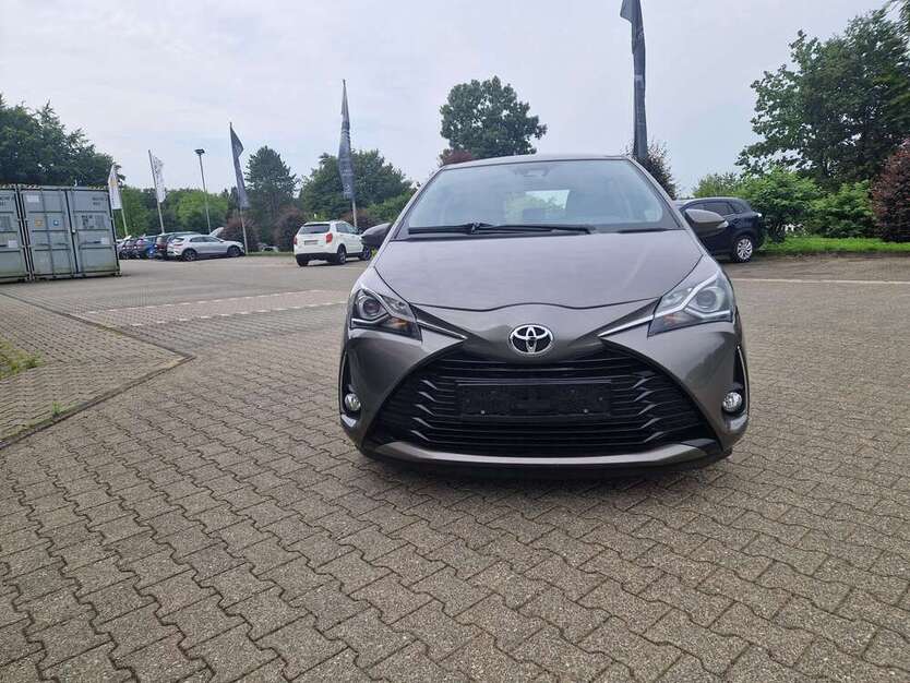 Yaris