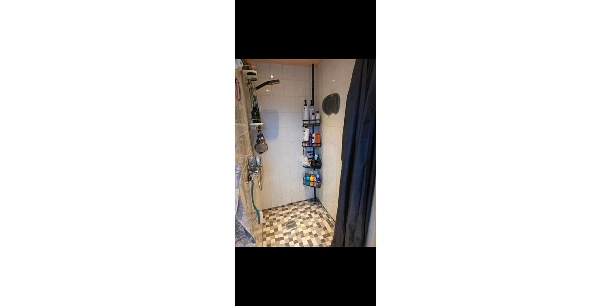 Dachgeschoßwohnung Essen Stadtbezirk IV - 2.5 Zimmer, 70 m&sup2;, 850&euro; | Angebot:27626925