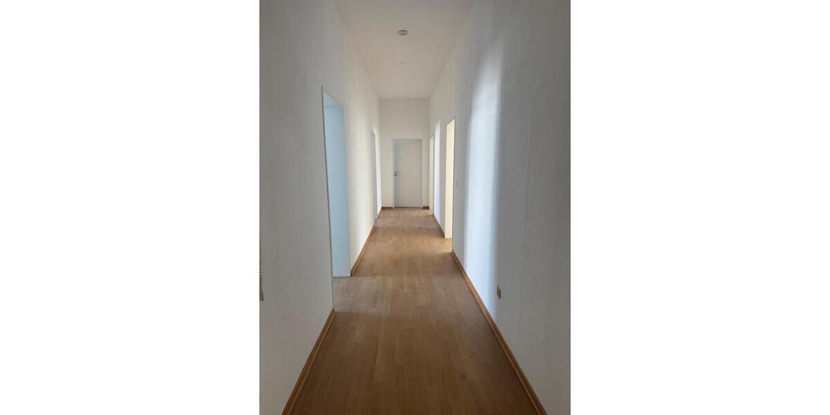 Etagenwohnung Essen Stadtbezirk VIII - 4 Zimmer, 130 m&sup2;, 1.190&euro; | Angebot:26329289