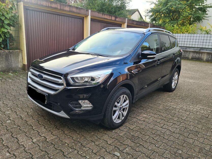 Ford Kuga 121.000 km 11.600 € Herne 44627