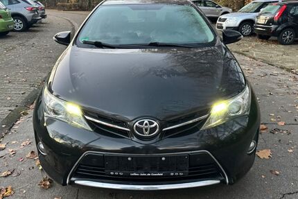 Toyota Auris 180.000 km 7.599 &euro; Gelsenkirchen 45879