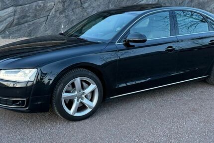 Audi A8 200.750 km 21.800 &euro; Dinslaken 46537