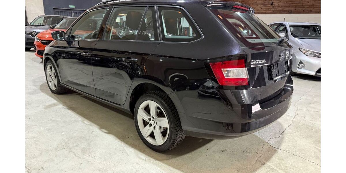 Skoda Fabia 220.000 km 3.500 &euro; Voerde 46562