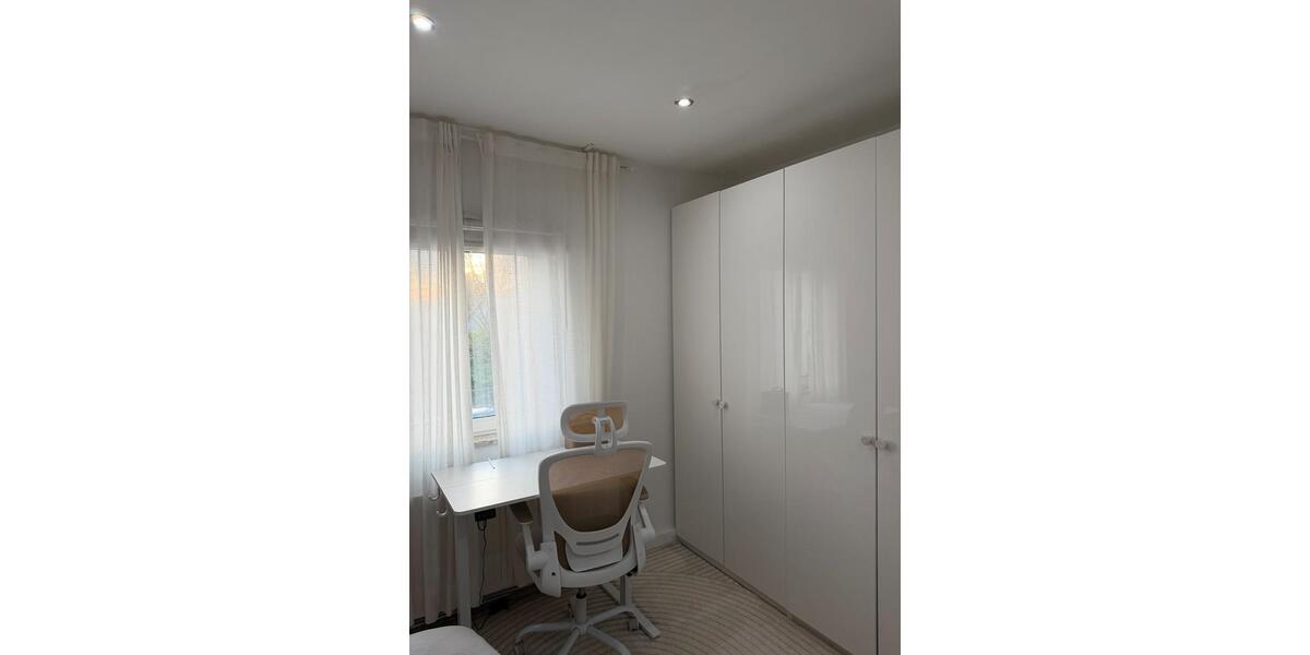 Dachgeschoßwohnung Oberhausen Rothebusch - 2.5 Zimmer, 60 m&sup2;, 600&euro; | Angebot:24850380