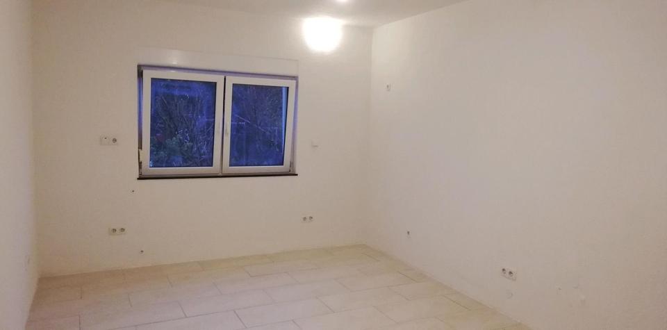 Oberhausen Sterkrade Toor Eingentumer Wohnungn Zu Vermiten 5 zimmer