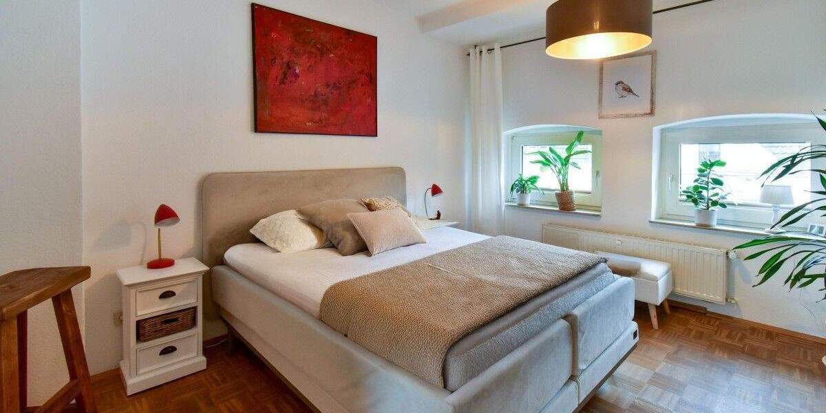 Schönheit im Mädchenviertel! Sehr charmante 5-R.-Altbauwohnung mit Dachterrasse in Rüttenscheid 5 zimmer