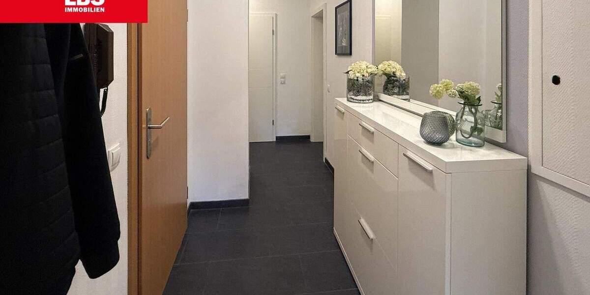 3,5 Raum Eigentumswohnung mit großer Loggia und Garage in Dorsten-Rhade 3 zimmer