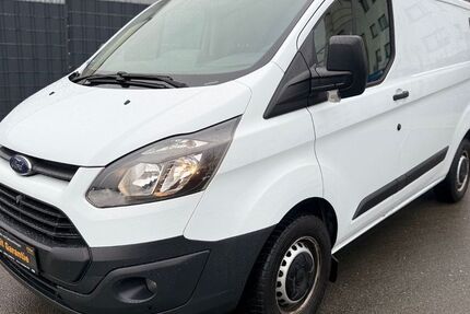 Ford Transit Custom 96.000 km 9.400 &euro; Essen 45356