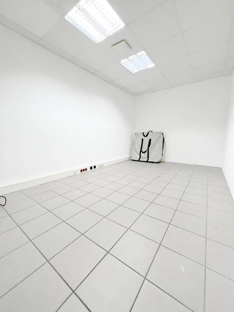 Metallbauer sucht Gleichgesinnte: Architekt, Statiker oder einfach einen netten Mieter!