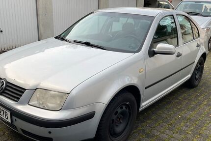 VW Bora 218.000 km 800 &euro; Essen 45307