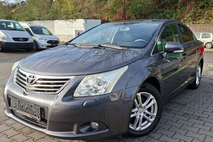 Toyota Avensis 129.000 km 7.890 &euro; Bottrop 46238