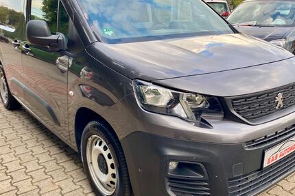 Peugeot Partner 216.710 km 9.300 &euro; Moers 47445