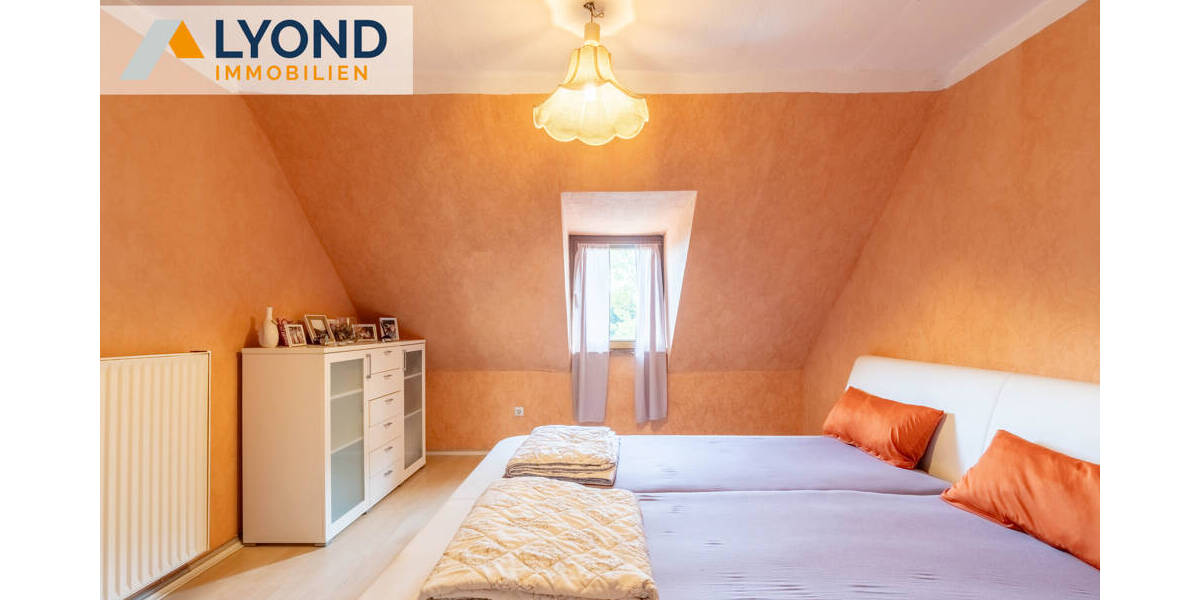 Exponierte Lage in Moers-Kapellen Doppelhaushälfte mit Potenzial- ruhige und zentrale Lage 8 zimmer