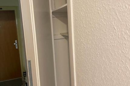 Schöne helle Wohnung mit Balkon 3.5 zimmer