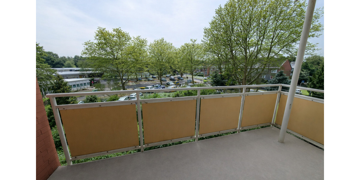 **Balkon gefällig? +Raufasertapeten +neuer Laminat +Tageslichtbad +großzügig** 3 zimmer