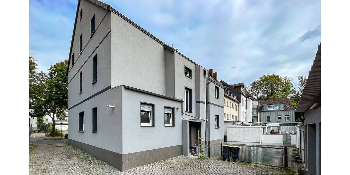 Einfamilienhaus + Mehrfamilienhaus - 7 Einheiten - 5 Garagen - freistehend 1 zimmer