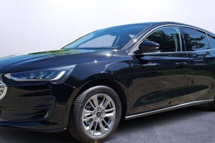 Ford Focus 14.900 km 25.390 &euro; Recklinghausen 45659