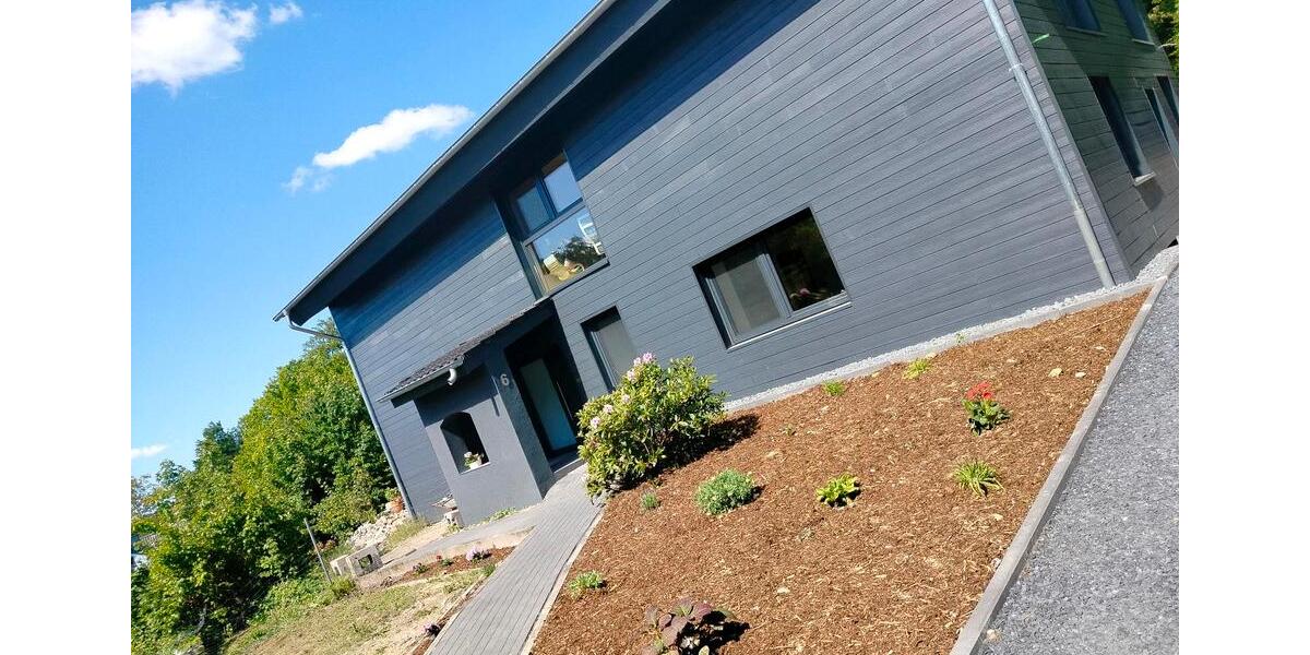 Energetisch saniertes KfW 40 Ein-Zweifamilienhaus 7 zimmer