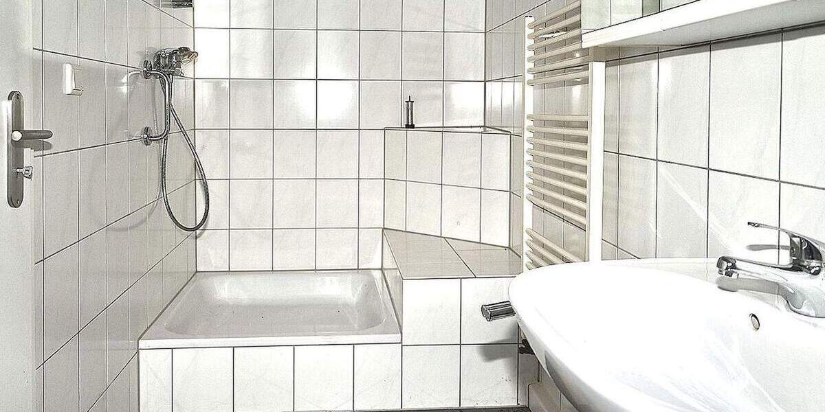 Etagenwohnung Recklinghausen Süd - 6 Zimmer, 220 m&sup2;, 299.900&euro; | Angebot:25373879