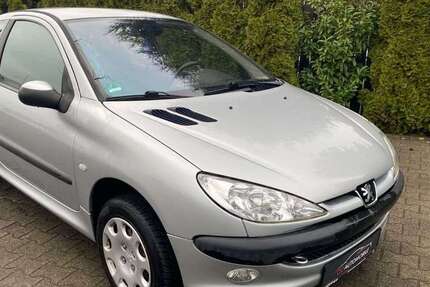 Peugeot 206 111.890 km 2.790 &euro; Oer-Erkenschwick 45739