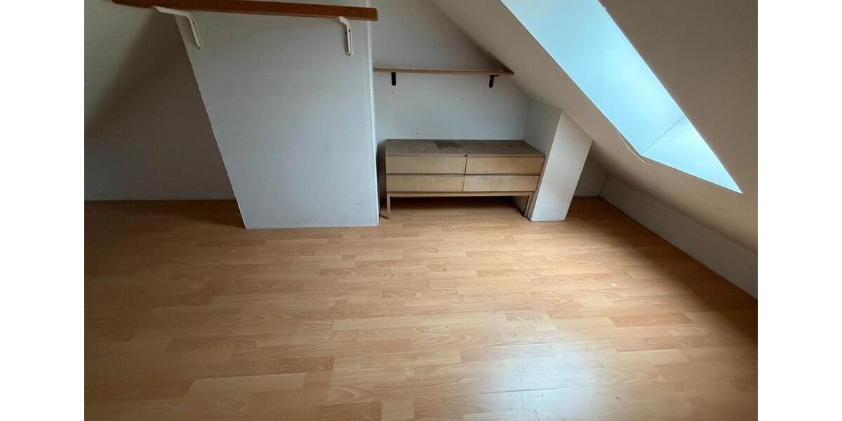 Dachgeschoßwohnung Moers Rheinkamp - 2 Zimmer, 55 m&sup2;, 650&euro; | Angebot:26272244