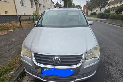 VW Touran 128.722 km 4.500 &euro; Herne 44625