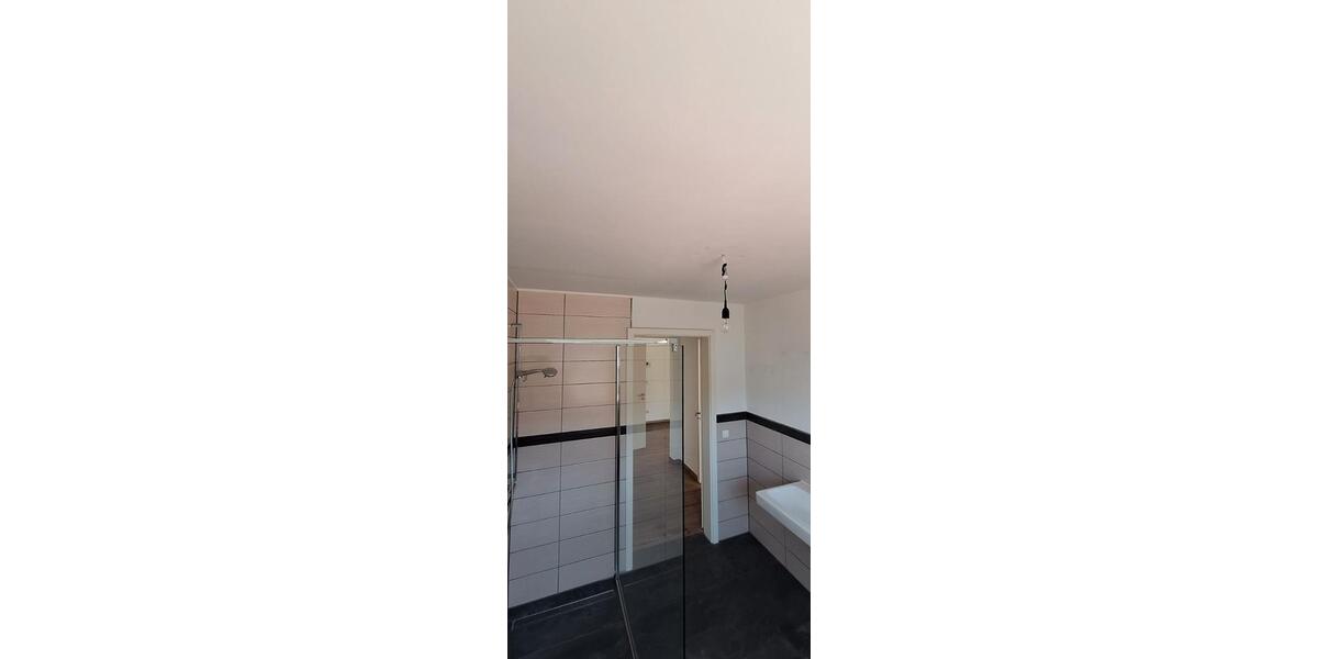 Etagenwohnung Bottrop Feldhausen - 3 Zimmer, 95 m&sup2;, 1.390&euro; | Angebot:26414601