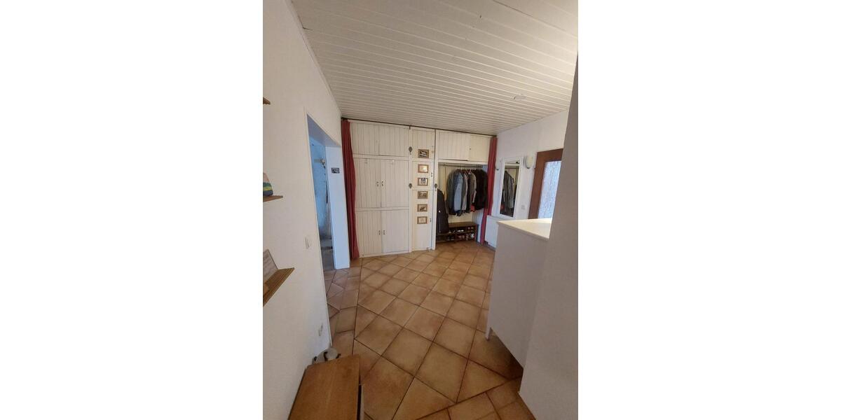 Reihenhaus Hünxe - 6.5 Zimmer, 250 m&sup2;, 2.450&euro; | Angebot:25129233