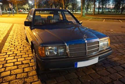 Mercedes 190