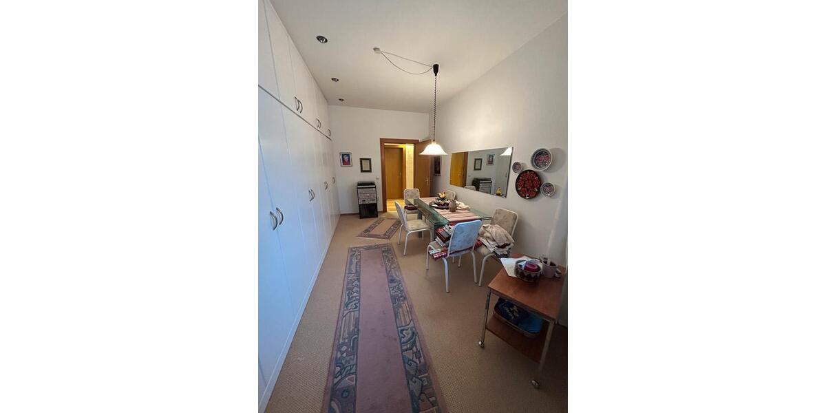 Mietwohnung (125qm Wohnfläche - 1. Etage - Kaltmiete 900€) 5 zimmer