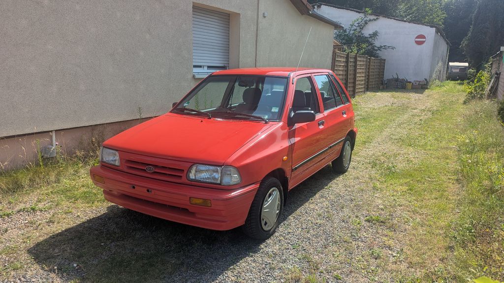 Kia Pride 56.000 km 1.999 € Oberhausen 46145