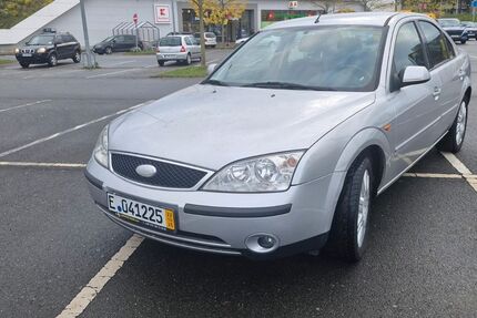 Ford Mondeo 240.000 km 1.600 € Essen 45143