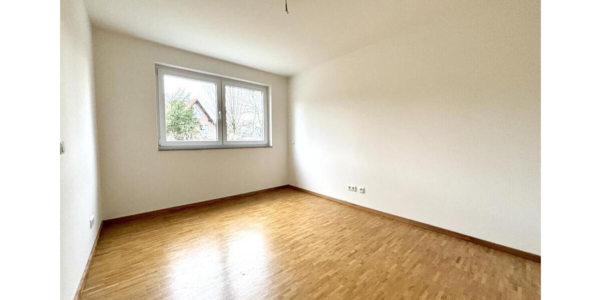 Erdgeschoßwohnung Essen Stadtbezirk IX - 2.5 Zimmer, 60 m&sup2;, 820&euro; | Angebot:24690074