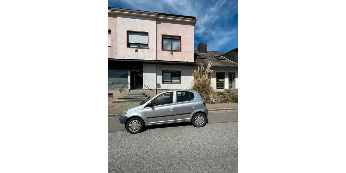 Toyota Yaris 115.000 km 799 &euro; Sprockhövel 45549