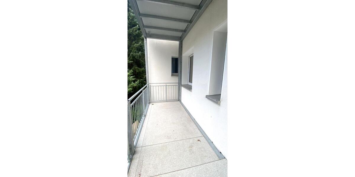 Dachgeschoßwohnung Essen Stadtbezirk II - 3 Zimmer, 95 m&sup2;, 995&euro; | Angebot:25444023