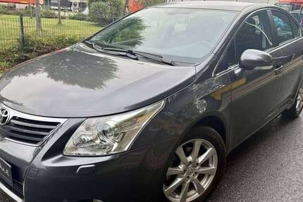 Toyota Avensis 57.800 km 9.990 &euro; Oberhausen 46045