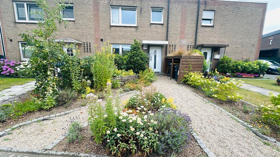 Gepflegtes Reihenmittelhaus in Moers-Repelen am Jungbornpark 4 zimmer