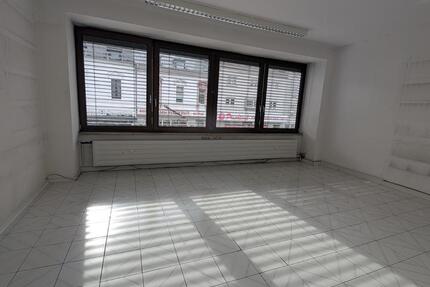 Wohnung Bochum Günnigfeld - 3 Zimmer, 155 m&sup2;, 1.550&euro; | Angebot:26626433