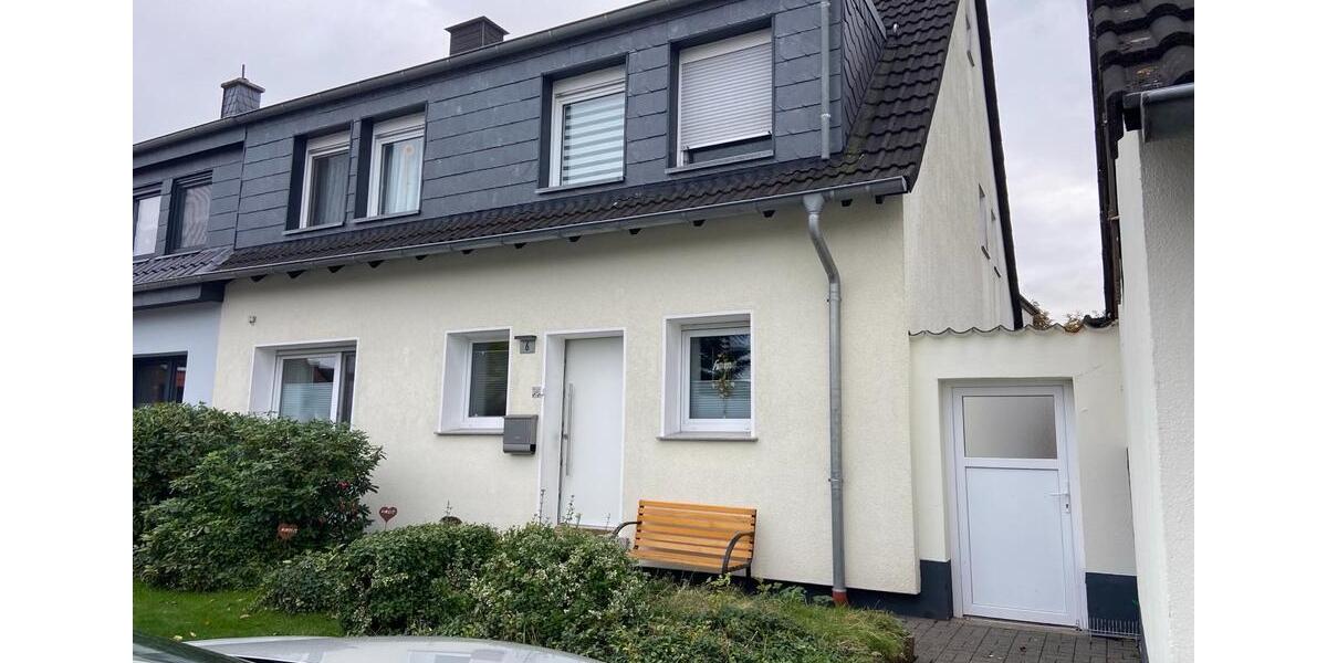 Charmante Doppelhaushälfte mit viel Platz in ruhiger Lage 6 zimmer