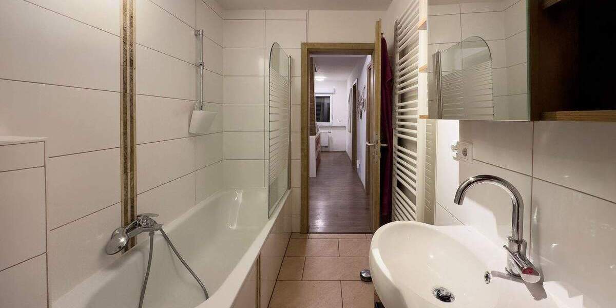 Romantisches Ein- bis Zweifamilienhaus in Märchenlage von Bottrop-Batenbrock 8 zimmer