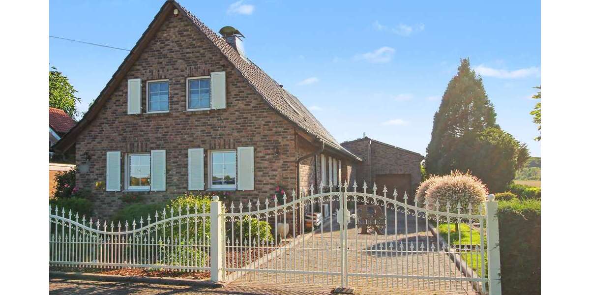 Einfamilienhaus Neukirchen-Vluyn Vluyn - 6 Zimmer, 271 m&sup2;, 1.175.000&euro; | Angebot:27038105