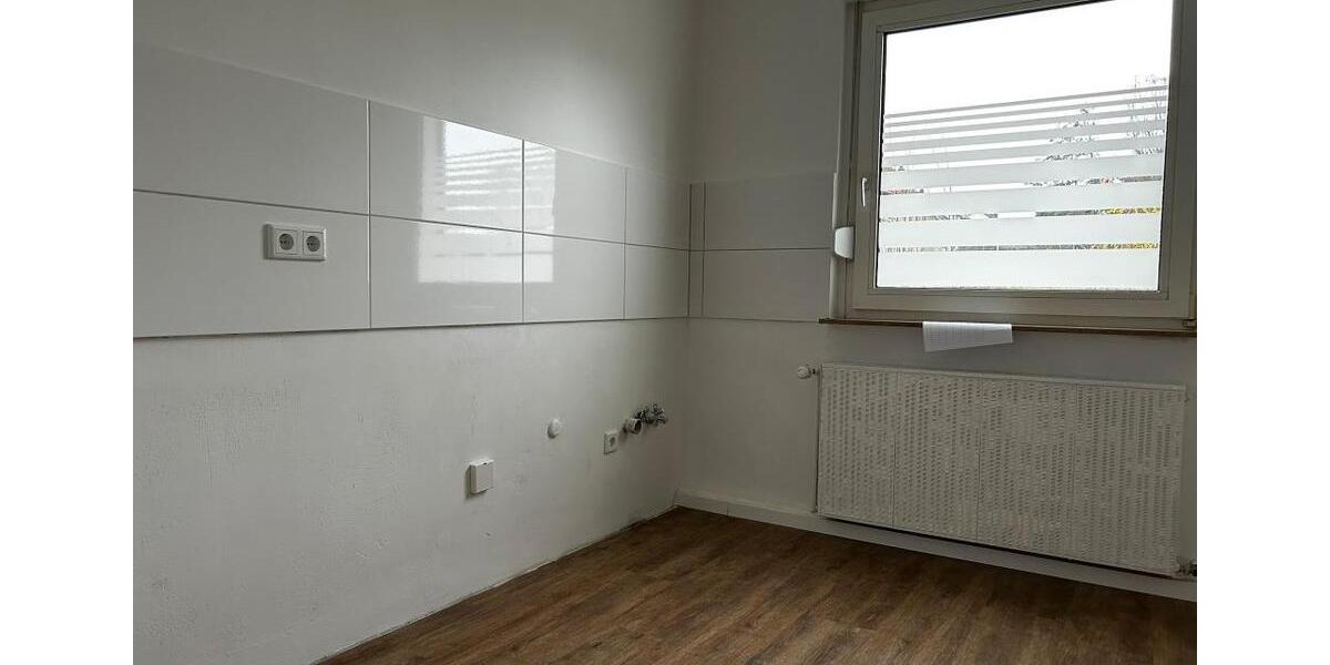 Renovierte 2 Zimmer Wohnung im Erdgeschoss ab sofort verfügbar 2 zimmer