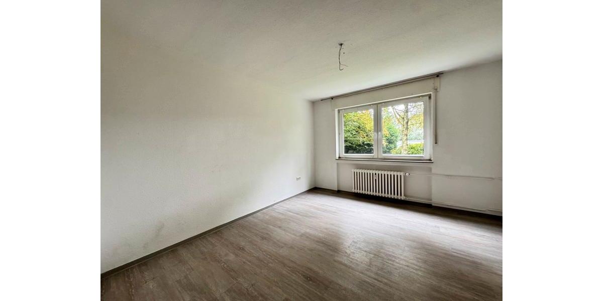 bezugsfertige, großzügige 2-Zimmer-Wohnung mit Balkon in Bochum Eppendorf zimmer