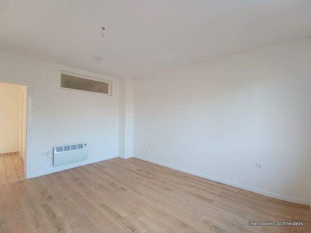 Etagenwohnung Duisburg Untermeiderich - 2 Zimmer, 61 m&sup2;, 500&euro; | Angebot:26359037
