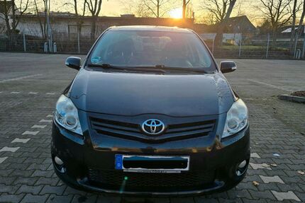 Toyota Auris 233.000 km 4.200 &euro; Witten 58453