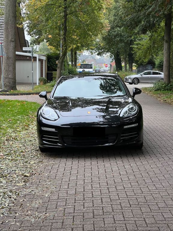 Porsche Panamera 56.480 km 46.500 € Oberhausen 45046