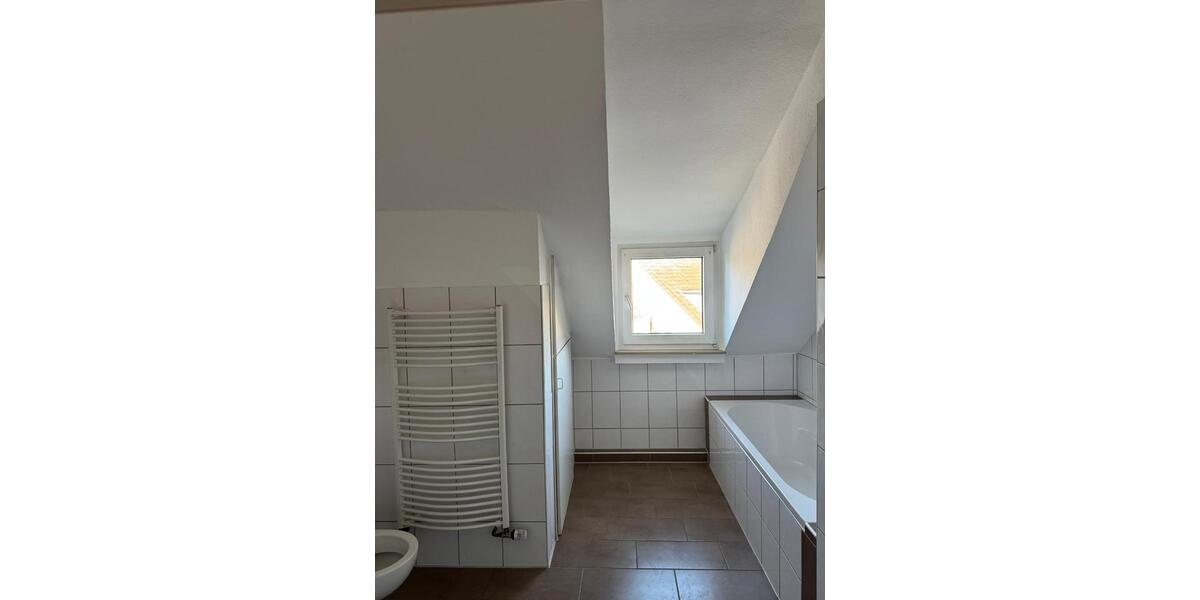 Maisonettenwohnung Essen Stadtbezirk VIII - 5 Zimmer, 140 m&sup2;, 1.190&euro; | Angebot:26329294