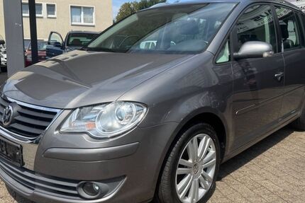 VW Touran 230.000 km 2.850 &euro; Essen 45355