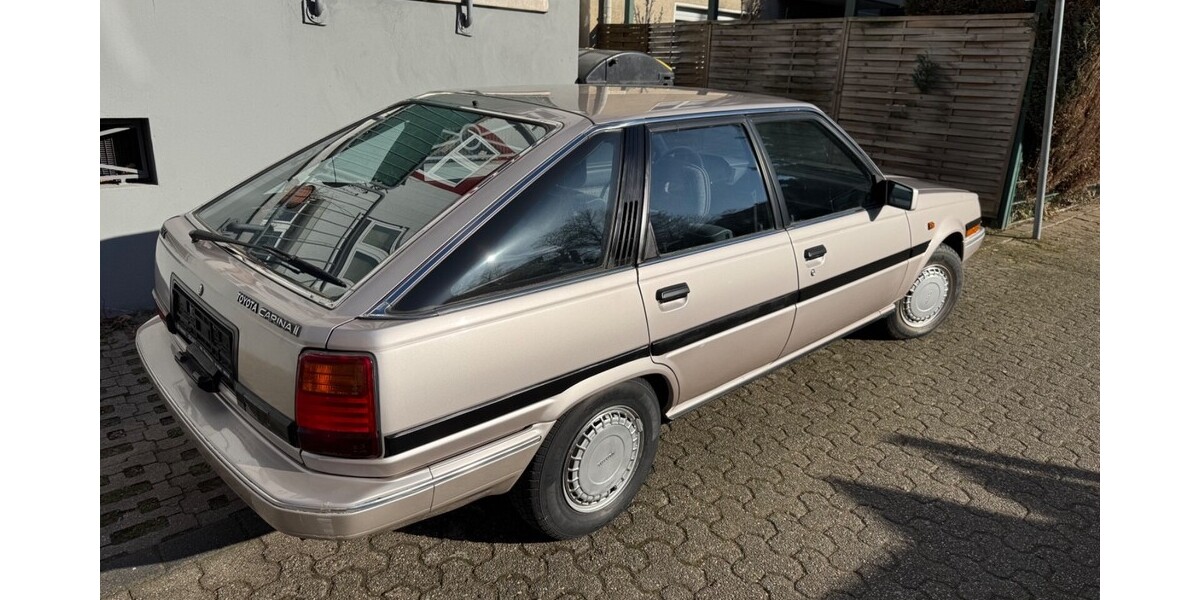 Toyota Carina II 31.698 km 5.500 € Bochum 44787