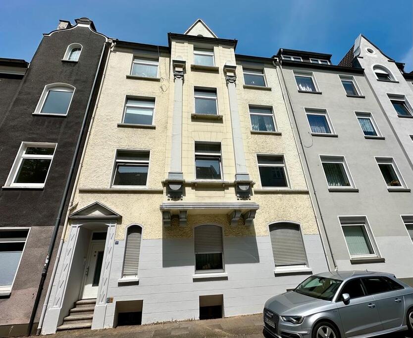 MFH im Dortmunder Kreuzviertel - 1.OG mit Balkon frei
